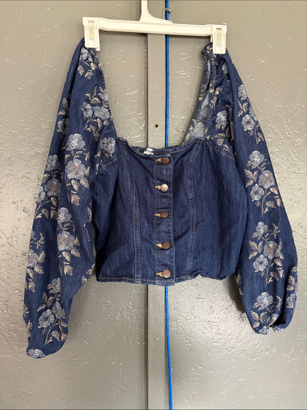 Wrangler Women’s Denim Button-Front Denim Top with Floral Sleeves XL